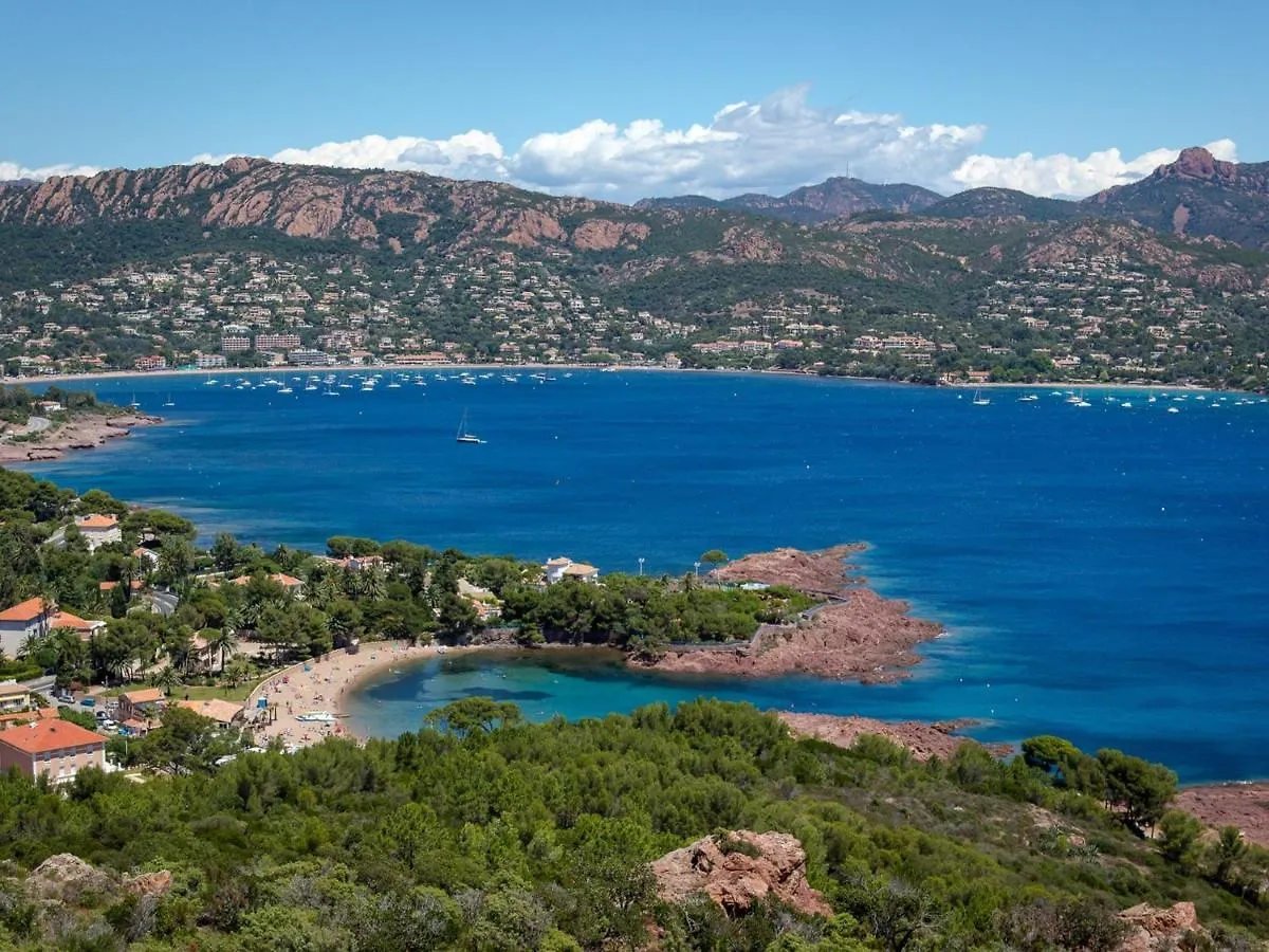 Studio Climatise Pour 3 Pers, A 50M De La Plage, Centre-Ville Saint-Raphael, Wifi, Parking Dispo - Fr-1-466A-38 0*, Saint-Raphaël Frankrike